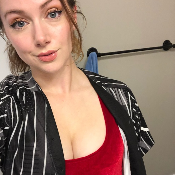 Meet your Posher, Victoria - Picture 1 of 1